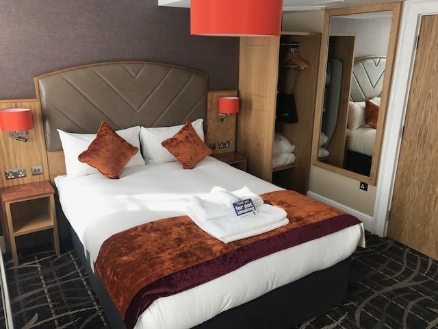 The Crown Hotel Wetherspoon Biggleswade Bagian luar foto