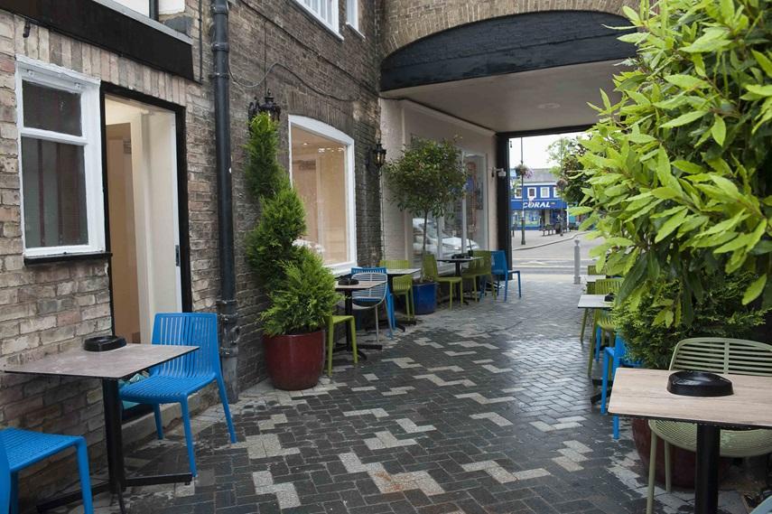 The Crown Hotel Wetherspoon Biggleswade Bagian luar foto