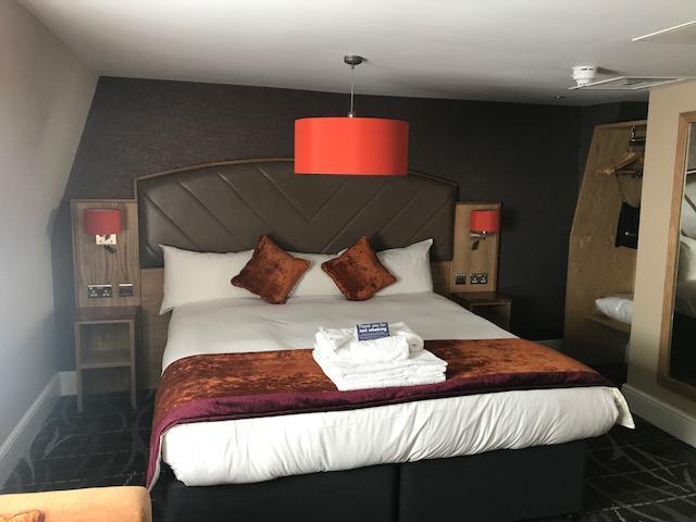 The Crown Hotel Wetherspoon Biggleswade Bagian luar foto